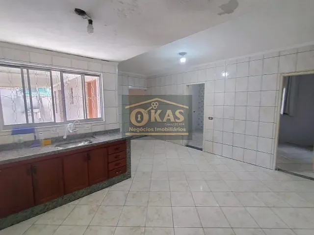 Casa com 206m² 3 quartos e 1 banheiro, à venda, no bairro Jardim Nazareth em Suzano