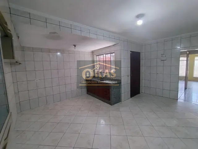 Casa com 206m² 3 quartos e 1 banheiro, à venda, no bairro Jardim Nazareth em Suzano