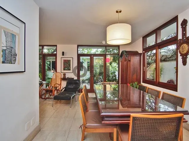 Casa com 300m², para alugar, no bairro Itaim Bibi em São Paulo