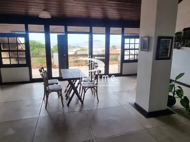 Casa com 450m² 4 quartos e 4 banheiros, à venda, no bairro Piratininga em Niterói