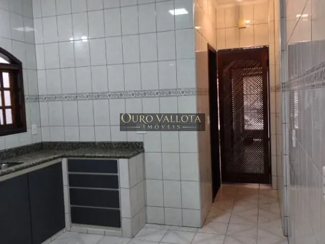 Casa 2 quartos e 1 banheiro, à venda, no bairro Água Rasa em São Paulo