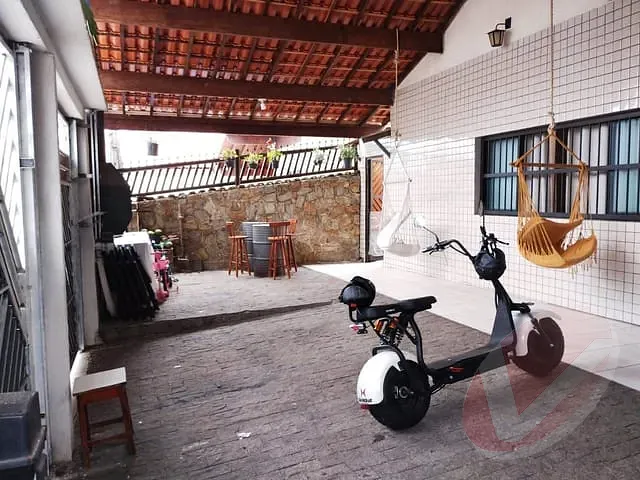 Casa com 326m² 4 quartos e 2 banheiros, à venda, no bairro Real em Praia Grande