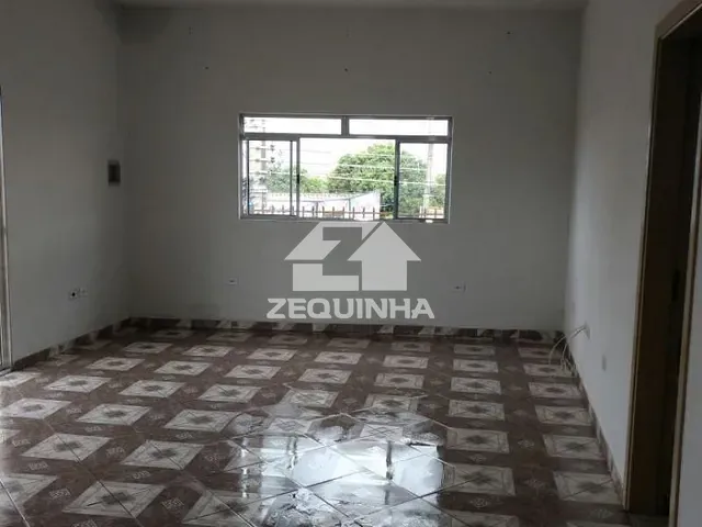 Casa com 350m² 3 quartos e 3 banheiros, à venda, no bairro Centro em Ipero
