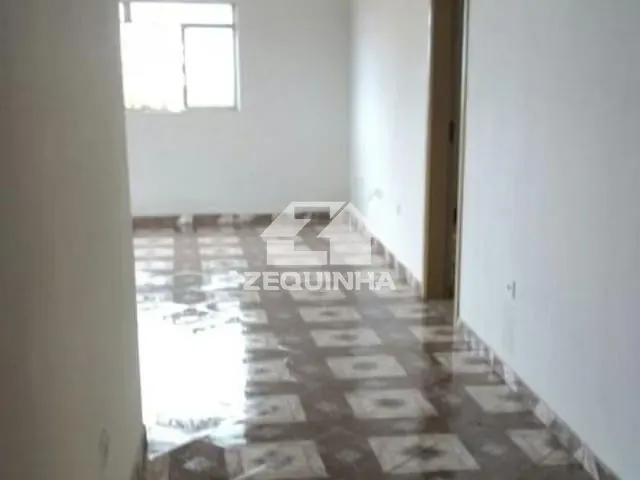 Casa com 350m² 3 quartos e 3 banheiros, à venda, no bairro Centro em Ipero