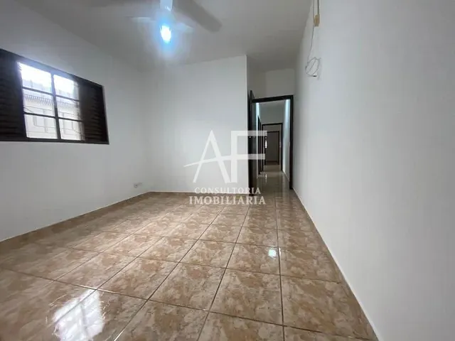 Casa com 125m² 2 quartos e 2 banheiros, à venda, no bairro Granja Daniel em Taubaté