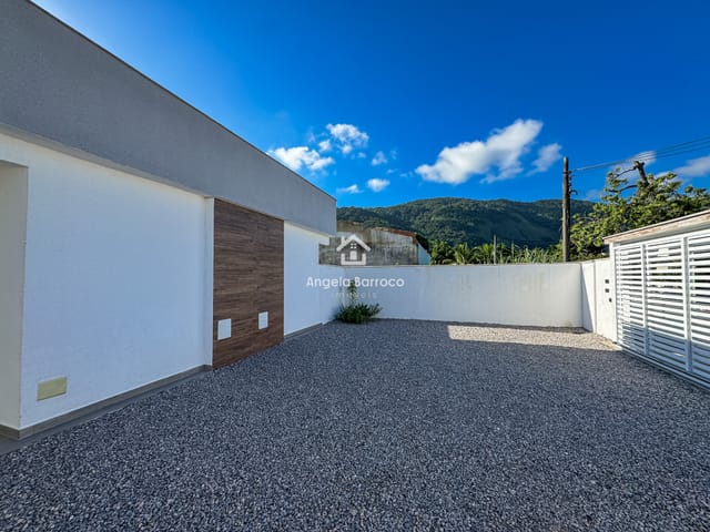 Casa com 72m² 2 quartos e 2 banheiros, à venda, no bairro Praia de Itaipuaçu (Itaipuaçu) em Maricá