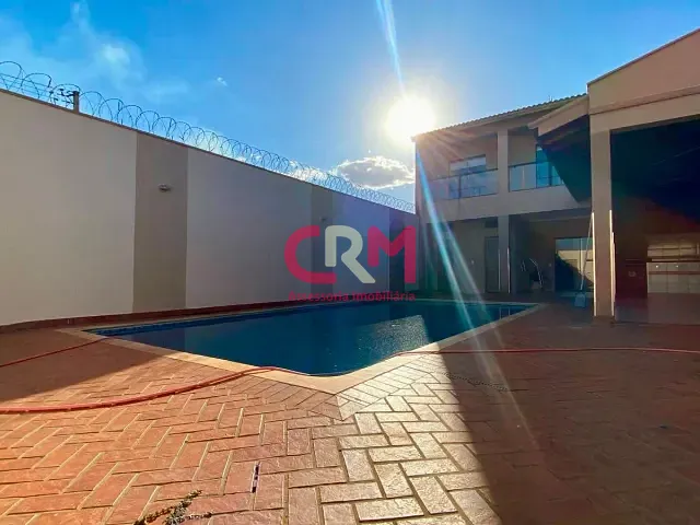 Casa 2 quartos e 4 banheiros, à venda, no bairro Jardim São Luiz em Taquaritinga