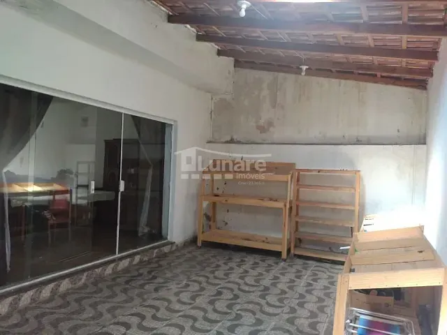 Casa com 258m² 3 quartos e 2 banheiros, à venda, no bairro Vila Oliveira em Mogi das Cruzes