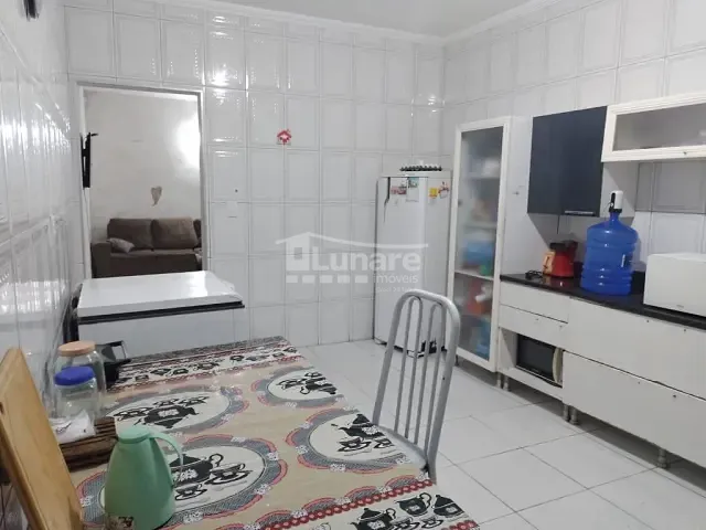 Casa com 258m² 3 quartos e 2 banheiros, à venda, no bairro Vila Oliveira em Mogi das Cruzes