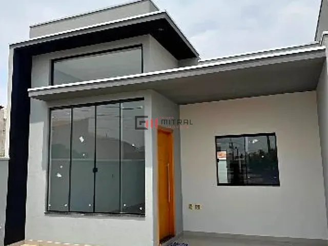 Casa 2 quartos e 2 banheiros, à venda, no bairro Jacutinga em Londrina