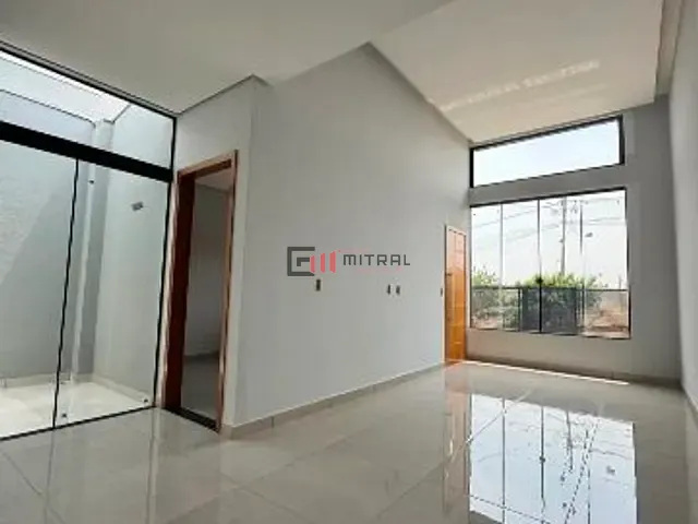 Casa 2 quartos e 2 banheiros, à venda, no bairro Jacutinga em Londrina