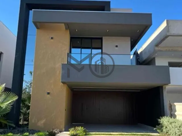 Casa com 300m² 5 quartos e 6 banheiros, à venda, no bairro Jardim Itália em Cuiabá
