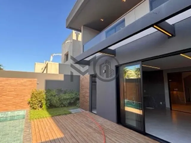 Casa com 300m² 5 quartos e 6 banheiros, à venda, no bairro Jardim Itália em Cuiabá