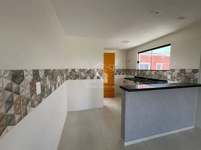 Casa 2 quartos e 1 banheiro, à venda, no bairro Jardim Atlântico Leste (Itaipuaçu) em Maricá