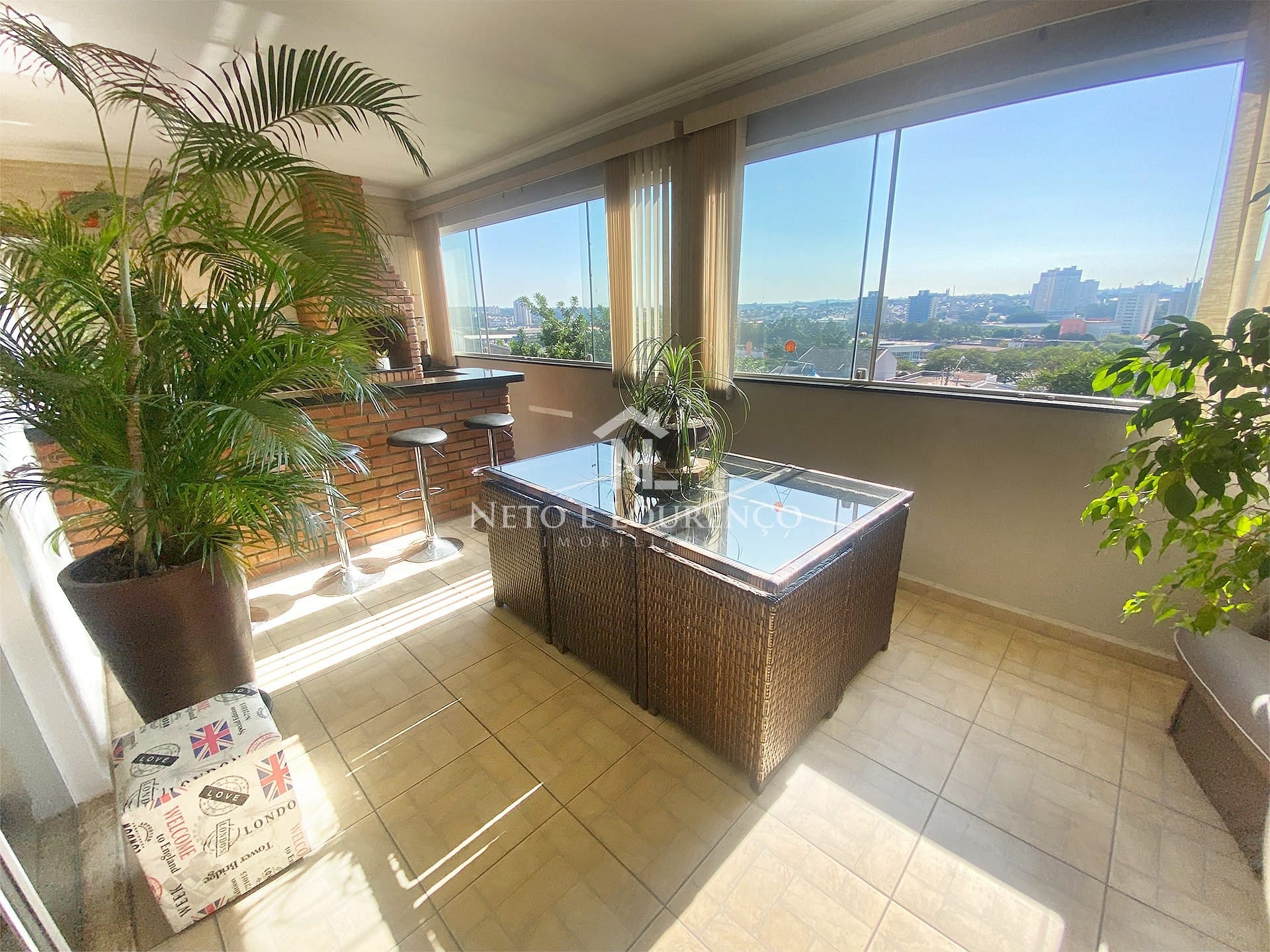 Casa à venda com 3 quartos, 358m² - Foto 23