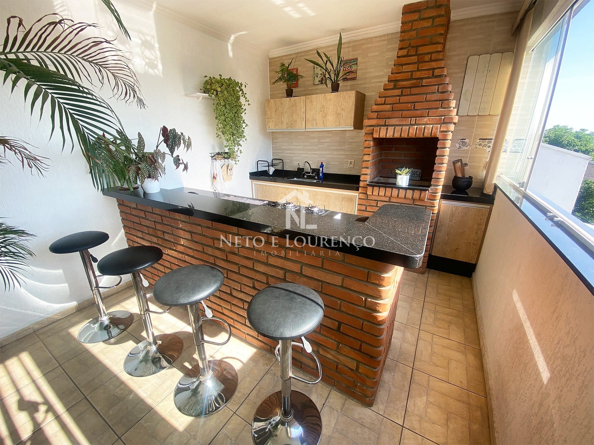 Casa à venda com 3 quartos, 358m² - Foto 25