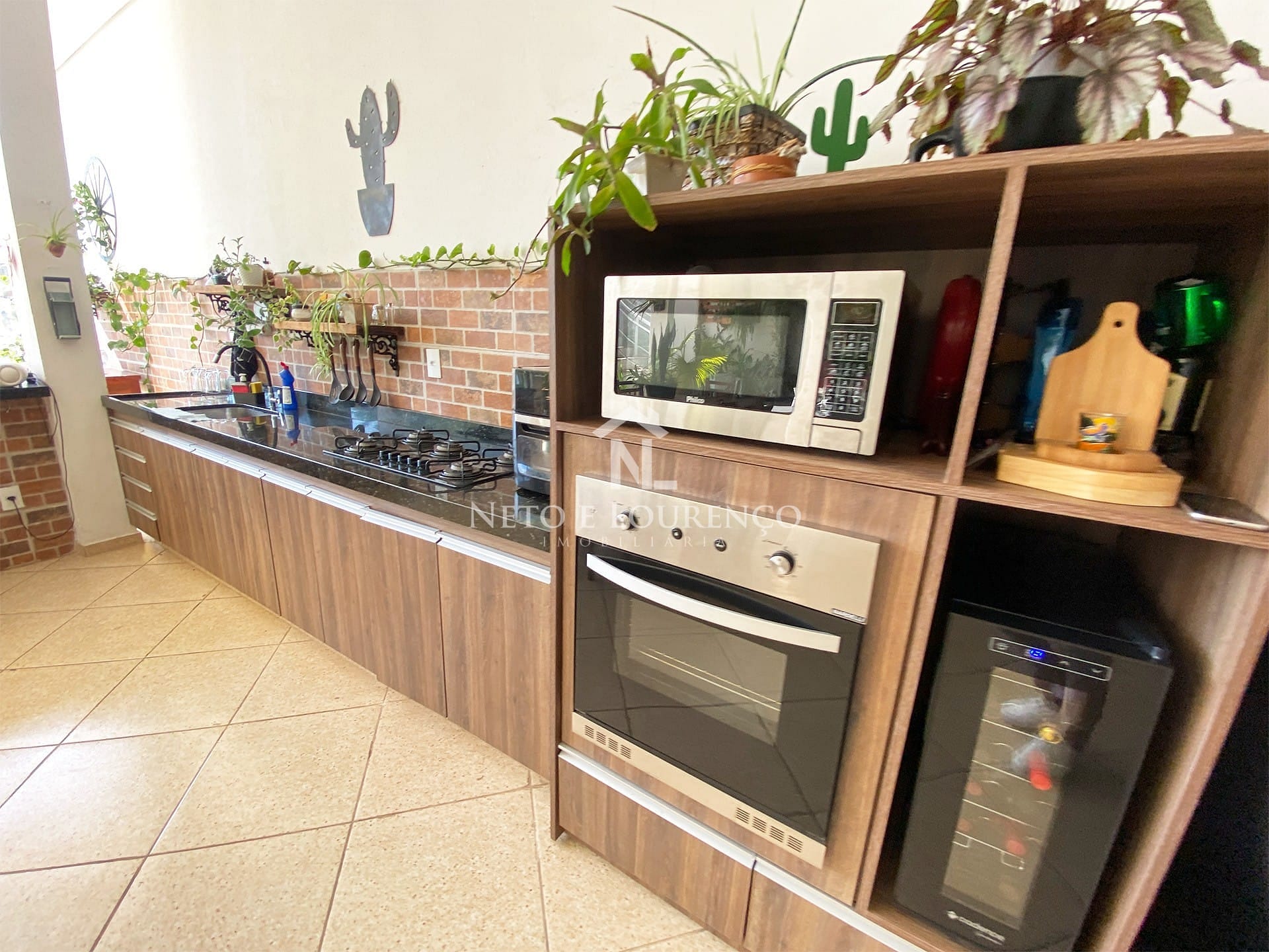 Casa à venda com 3 quartos, 358m² - Foto 6