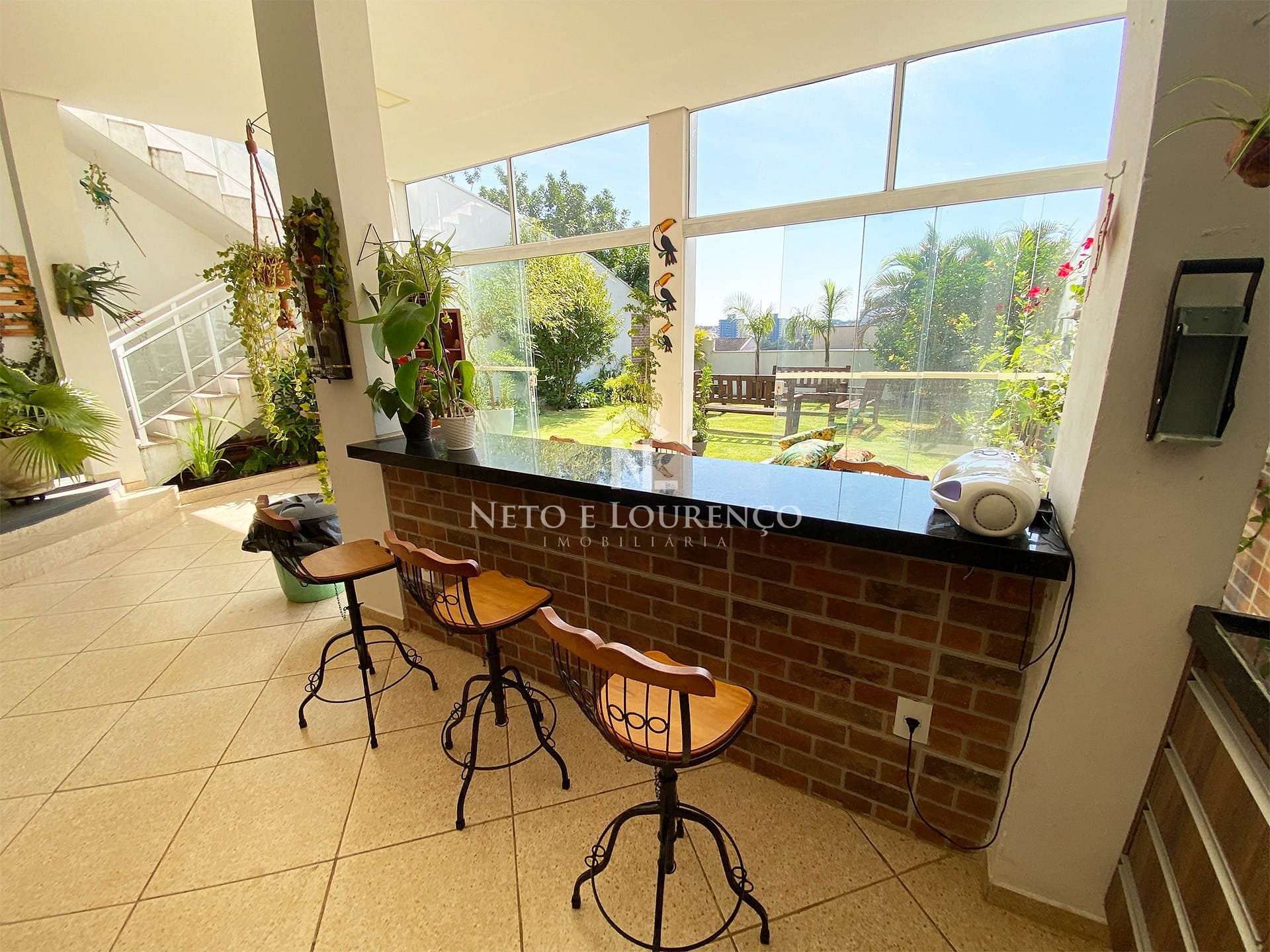 Casa à venda com 3 quartos, 358m² - Foto 9