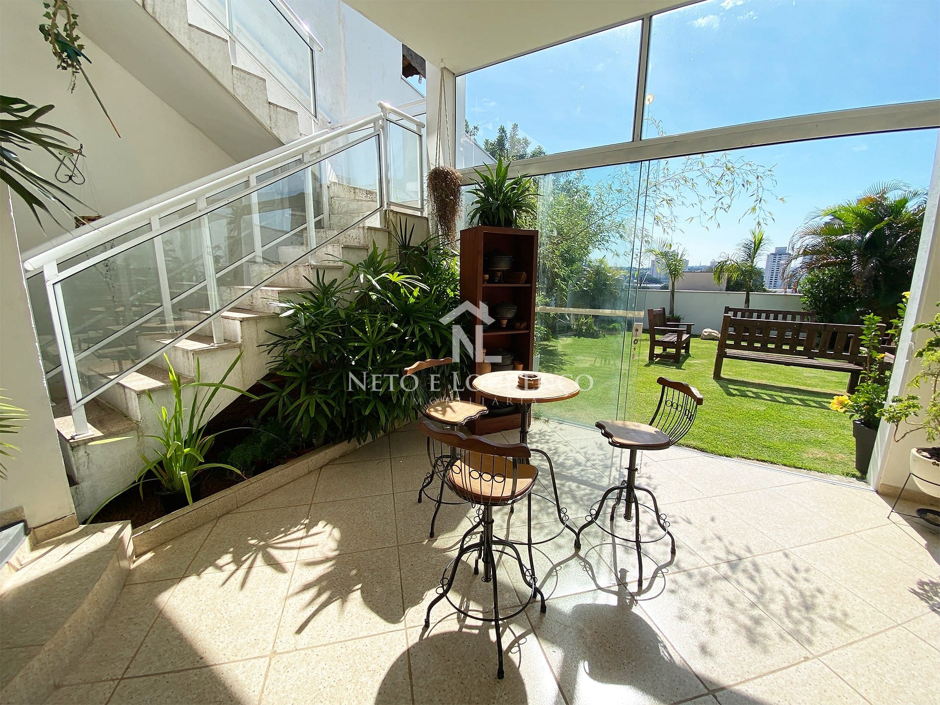 Casa à venda com 3 quartos, 358m² - Foto 4