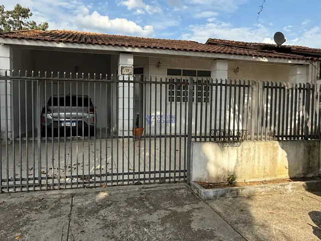 Casa com 250m² 4 quartos e 3 banheiros, à venda, no bairro Jardim das Indústrias em São José dos Campos