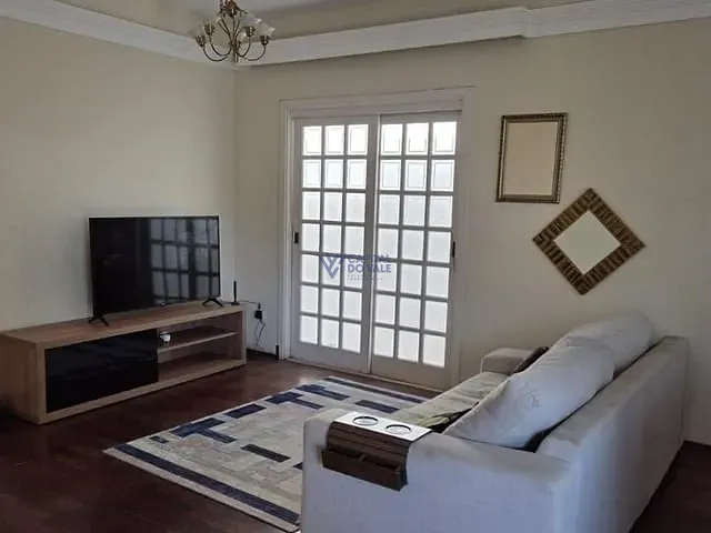 Casa com 250m² 3 quartos e 3 banheiros, à venda, no bairro Jardim das Indústrias em São José dos Campos