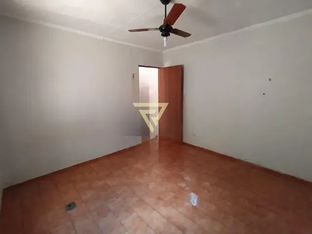 Casa com 208m² 2 quartos e 1 banheiro, para alugar, no bairro Ipiranga em Ribeirão Preto