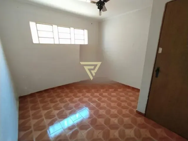 Casa com 208m² 2 quartos e 1 banheiro, para alugar, no bairro Ipiranga em Ribeirão Preto