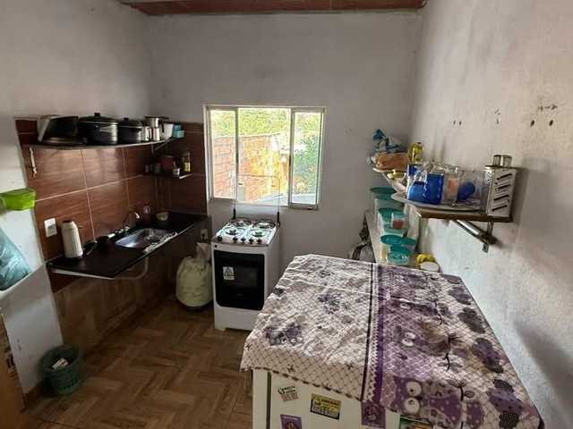 Casa 2 quartos e 1 banheiro, à venda, no bairro Centro em Vespasiano