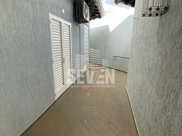 Casa com 400m² 3 quartos e 3 banheiros, à venda, no bairro Jardim Terra Branca em Bauru