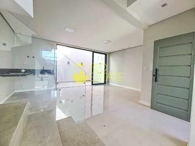 Casa com 120m² 3 quartos e 2 banheiros, à venda, no bairro Jardim Amália em Volta Redonda