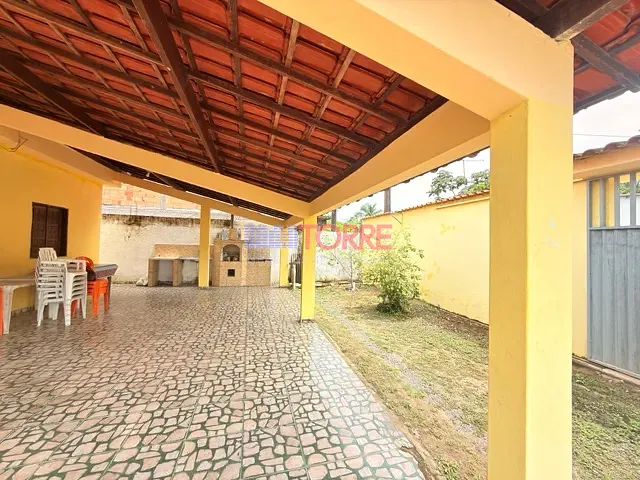 Casa com 360m² 2 quartos e 2 banheiros, à venda, no bairro Zona Norte em Ilhéus