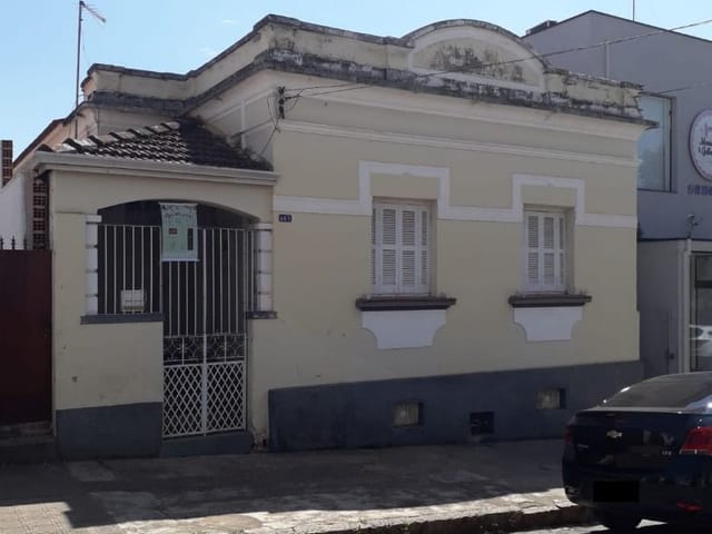 Casa com 249m² 3 quartos e 2 banheiros, à venda, no bairro Centro em São João da Boa Vista