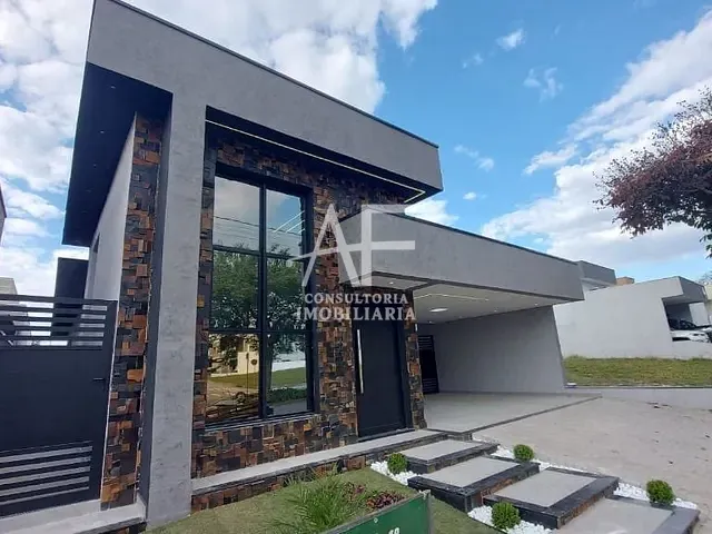 Casa com 300m² 3 quartos e 4 banheiros, à venda, no bairro Piracangaguá em Taubaté