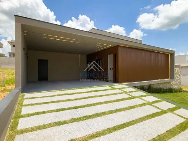 Casa com 600m² 3 quartos e 4 banheiros, à venda, no bairro Santa Cândida em Vinhedo