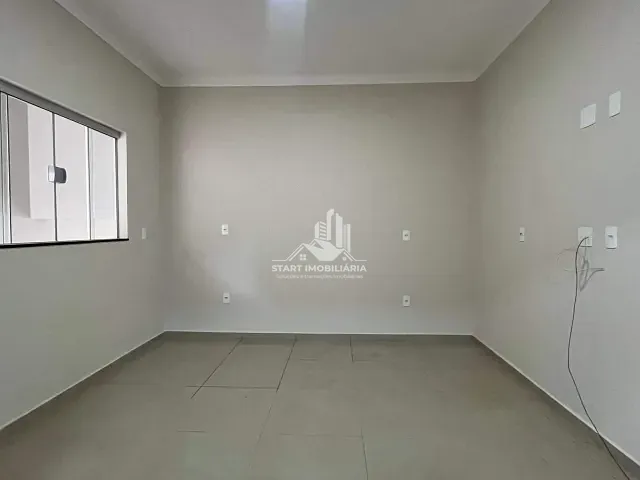 Casa 2 quartos e 1 banheiro, para alugar, no bairro Vila Camilo Razuk em Pederneiras