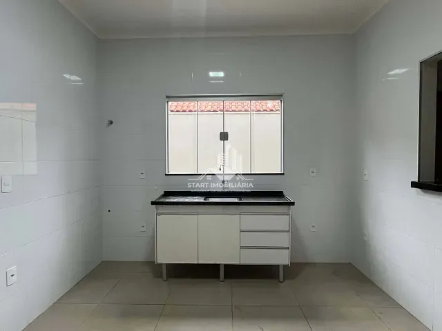 Casa 2 quartos e 1 banheiro, para alugar, no bairro Vila Camilo Razuk em Pederneiras