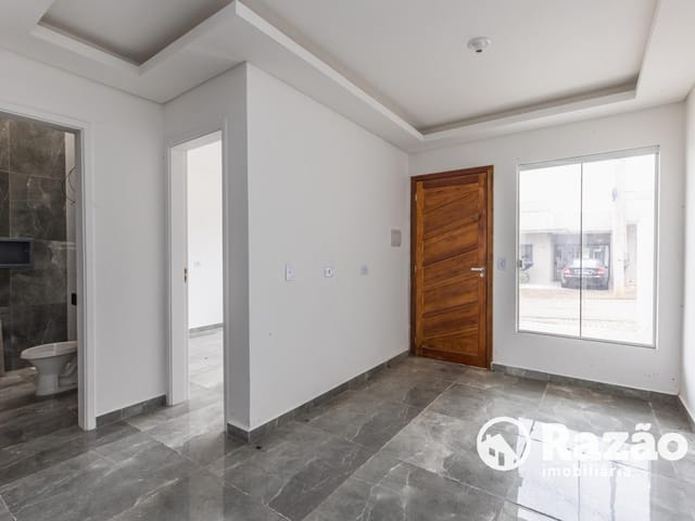 Casa 3 quartos e 1 banheiro, para alugar, no bairro Gralha Azul em Fazenda Rio Grande