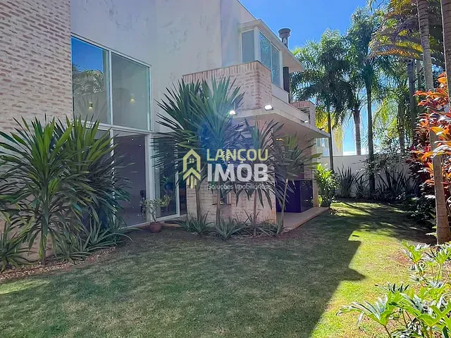 Casa com 641m² 3 quartos e 5 banheiros, à venda, no bairro Cidade Santos Dumont em Jundiaí