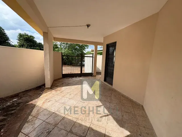 Casa 2 quartos e 1 banheiro, para alugar, no bairro Centro em Serrana