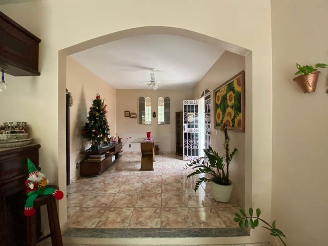 Casa com 290m² 3 quartos e 2 banheiros, à venda, no bairro Vila Valqueire em Rio de Janeiro