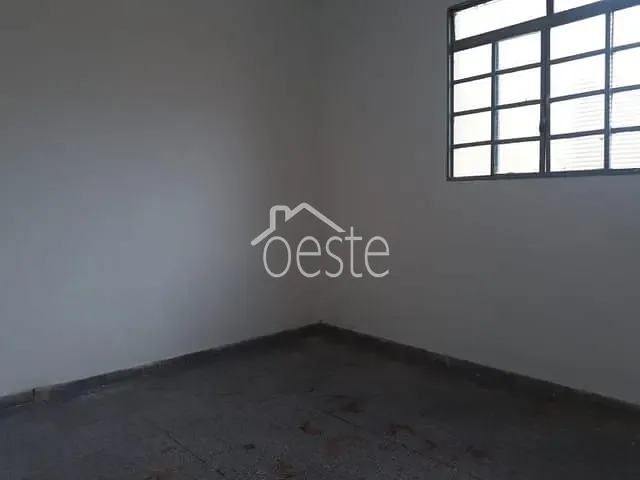 Casa com 110m² 2 quartos e 2 banheiros, à venda, no bairro Centro em Santa Bárbara D'Oeste