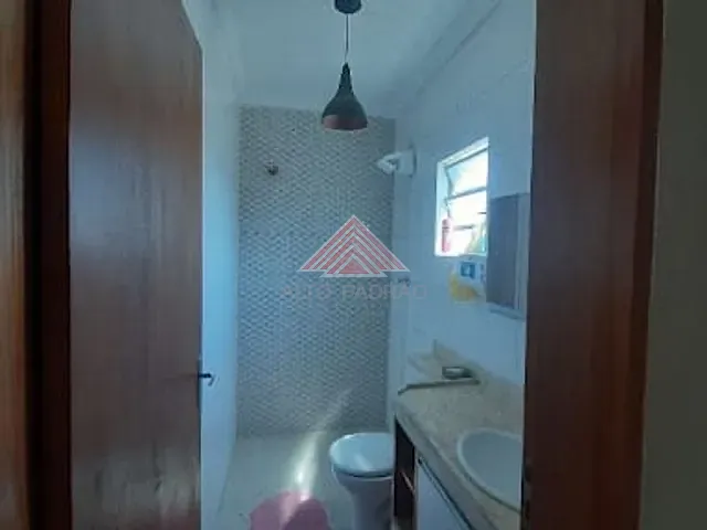 Casa com 300m² 1 quarto e 1 banheiro, à venda, no bairro Jardim Zaira em Mauá