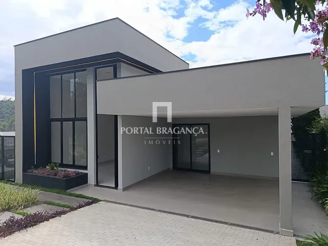 Casa com 455m² 3 quartos e 5 banheiros, à venda, no bairro Condomínio Residencial Campos do Conde em Bragança Paulista