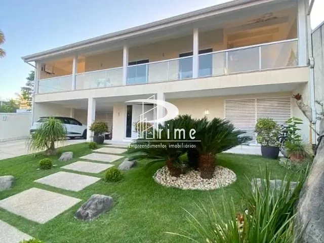 Casa com 1100m² 6 quartos e 10 banheiros, à venda, no bairro Camboinhas em Niterói