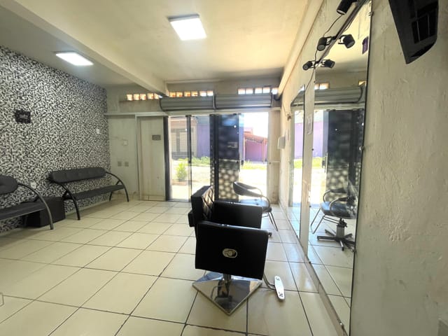 Casa 2 quartos e 2 banheiros, à venda, no bairro Florença em Ribeirão das Neves