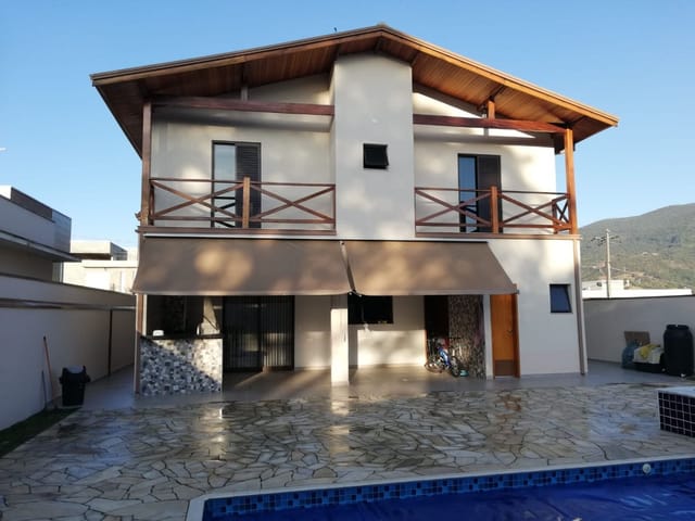 Casa com 490m² 3 quartos e 2 banheiros, à venda, no bairro Vista da Mantiqueira em Extrema