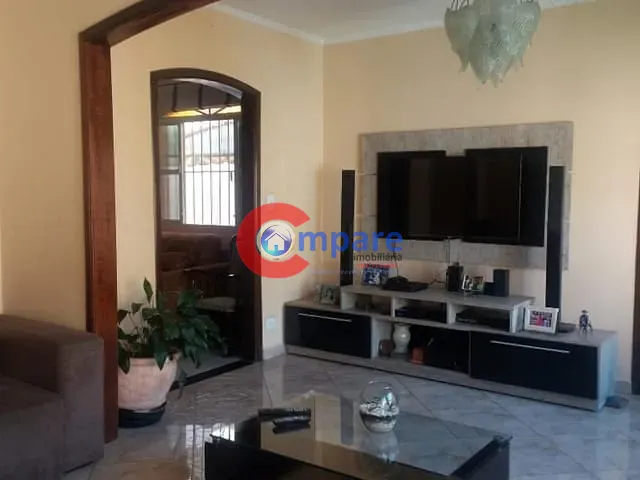 Casa com 362m² 3 quartos e 2 banheiros, à venda, no bairro Vila Silveira em Guarulhos