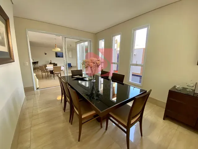 Casa 4 quartos e 6 banheiros, à venda, no bairro Cidade Jardim em Pirassununga