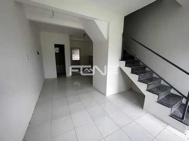 Casa com 72m² 2 quartos e 1 banheiro, à venda, no bairro Parque Verde I em Camaçari