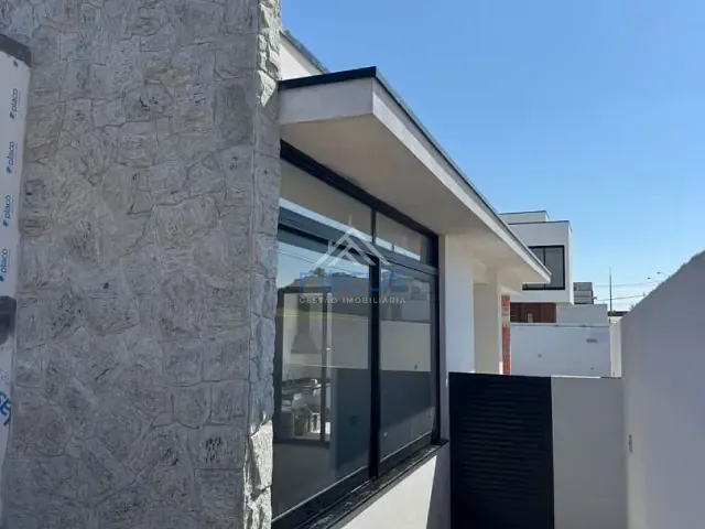 Casa com 400m² 3 quartos e 6 banheiros, à venda ou para alugar, no bairro Residencial Vila Verde em Itupeva